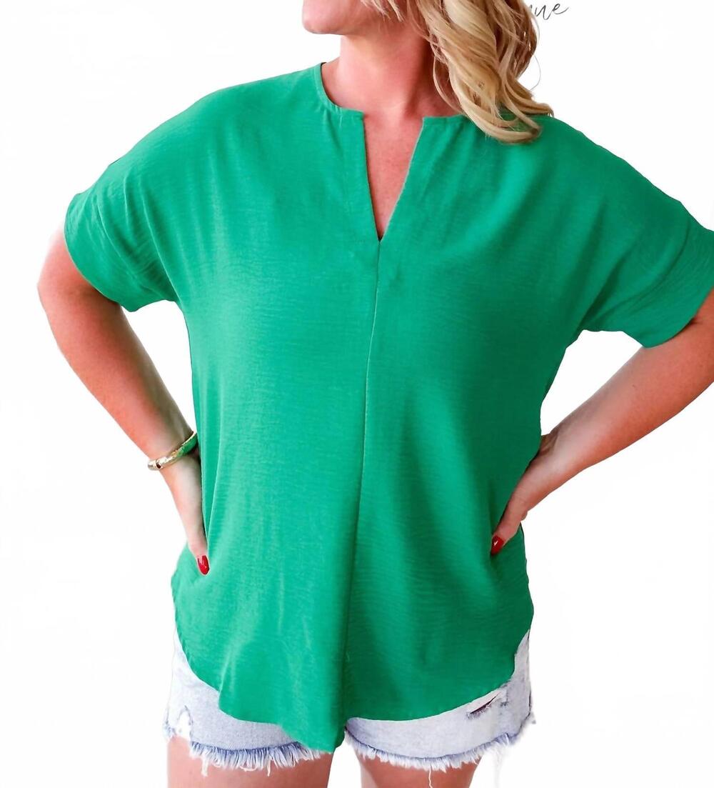 NEW ZENANA bernie airflow split neck top in kelly green